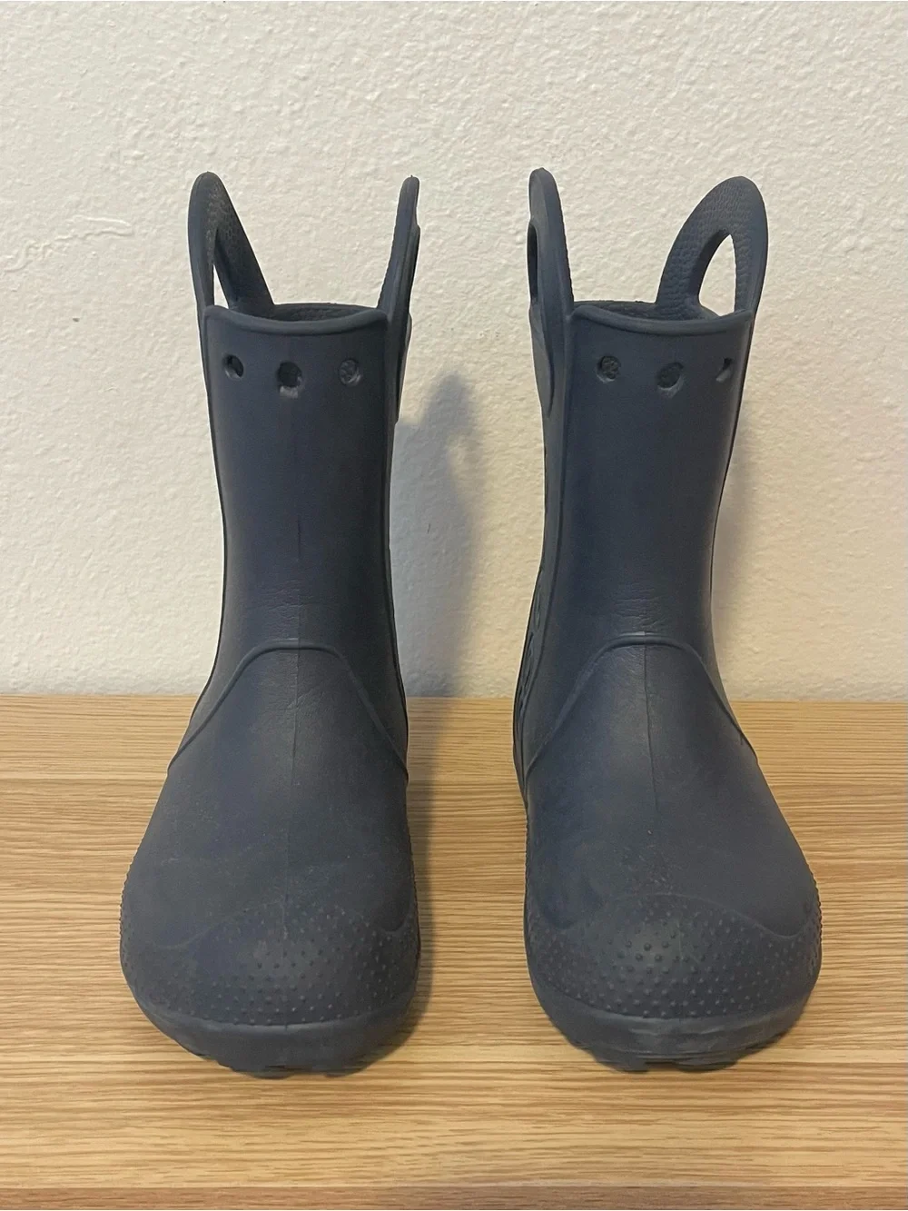 CROCS Kids Pull-On Rain Boots in Navy